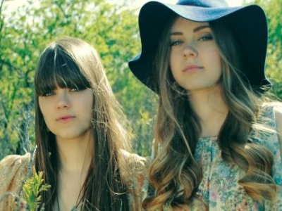 Read more about the article First Aid Kit: ‘Emmylou’