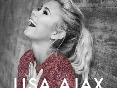 Read more about the article SONG: Lisa Ajax – ‘Santa Bring My Baby To Me’