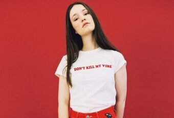 VIDEO: Sigrid – ‘Don’t Kill My Vibe’