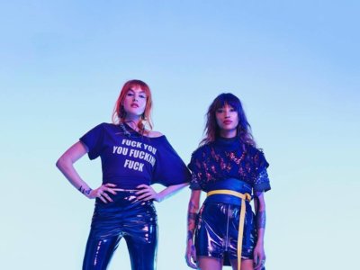 Read more about the article VIDEO: Icona Pop – ‘Girls Girls’ (live)