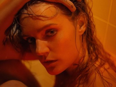 Read more about the article VIDEO: Tove Lo – ‘Disco Tits’