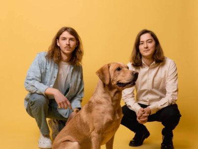 Read more about the article SONG: Tomode – ‘Golden Retriever’