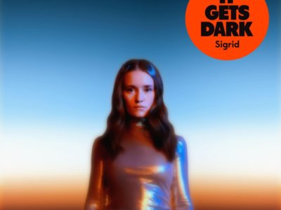 Read more about the article SONG: Sigrid – ‘It Gets Dark’