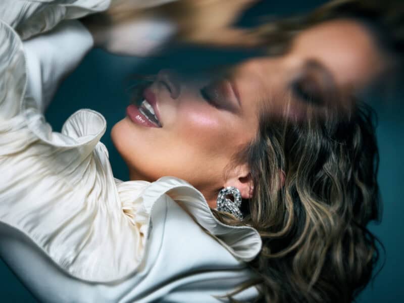 Read more about the article SONG: Drömhus – ‘Perfection’