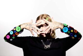 Cazzi Opeia – ‘Cry Myself To Sleep’