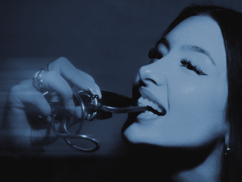 Read more about the article Alexia – ‘God Complex’